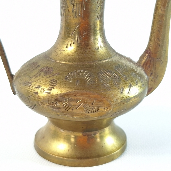 Vintage Ornate Engraved Solid Brass Teapot Genie Lamp Oil Pitcher India - Picture 5 of 11